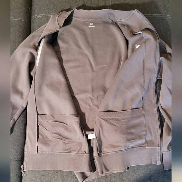 Apple Jacket - Size Large - Picture 5 of 6